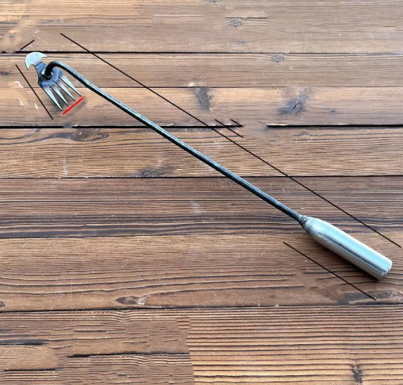 Rooting And Pulling Tools For Gardening